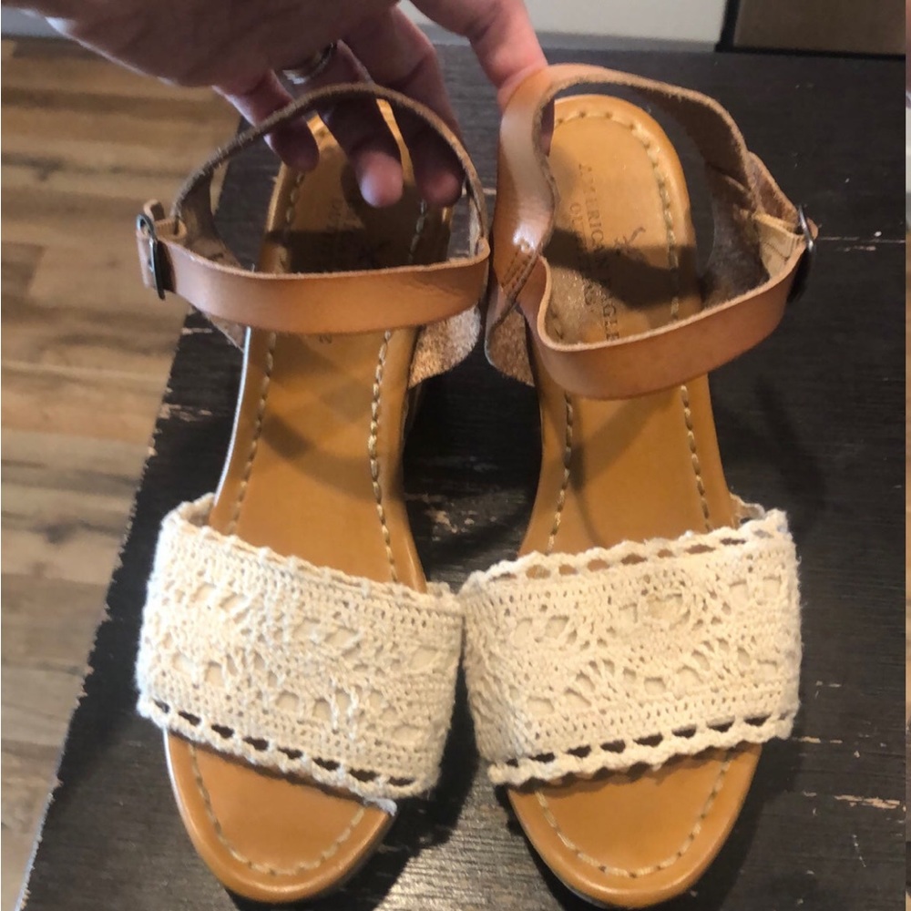 American eagle Women’s wedges size 8
